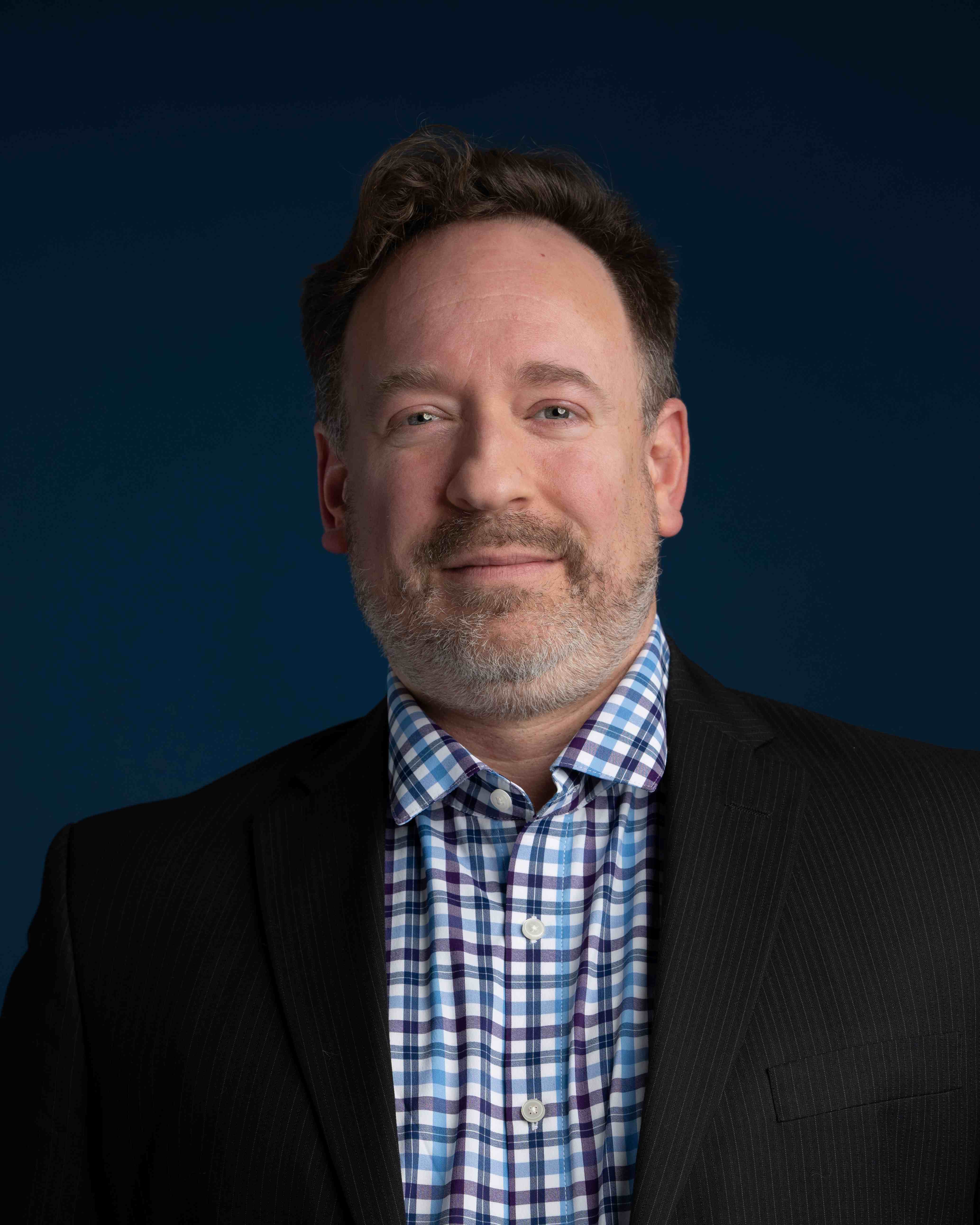 Dr. Alex Milovic headshot