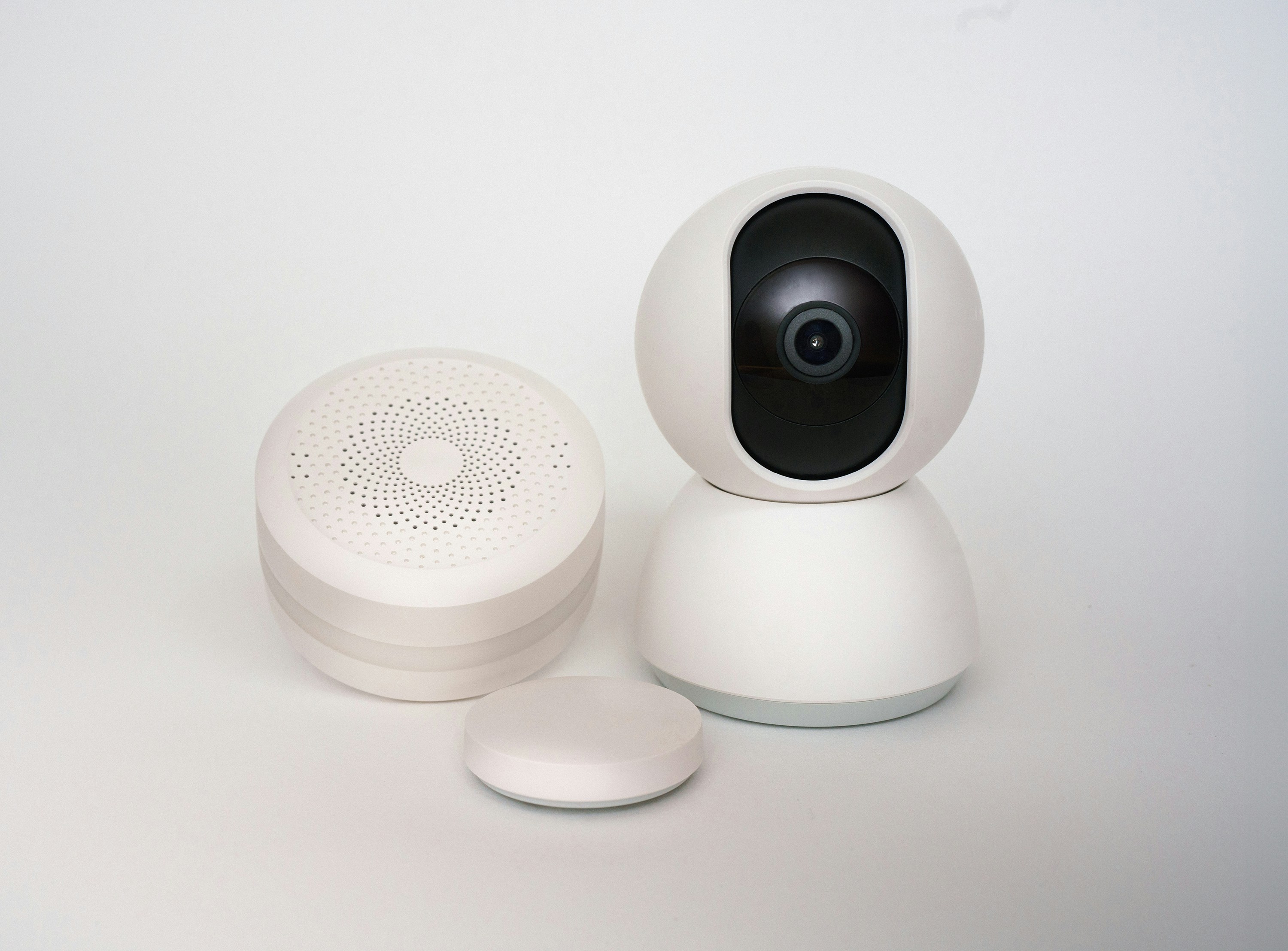 A picture of a security camera.