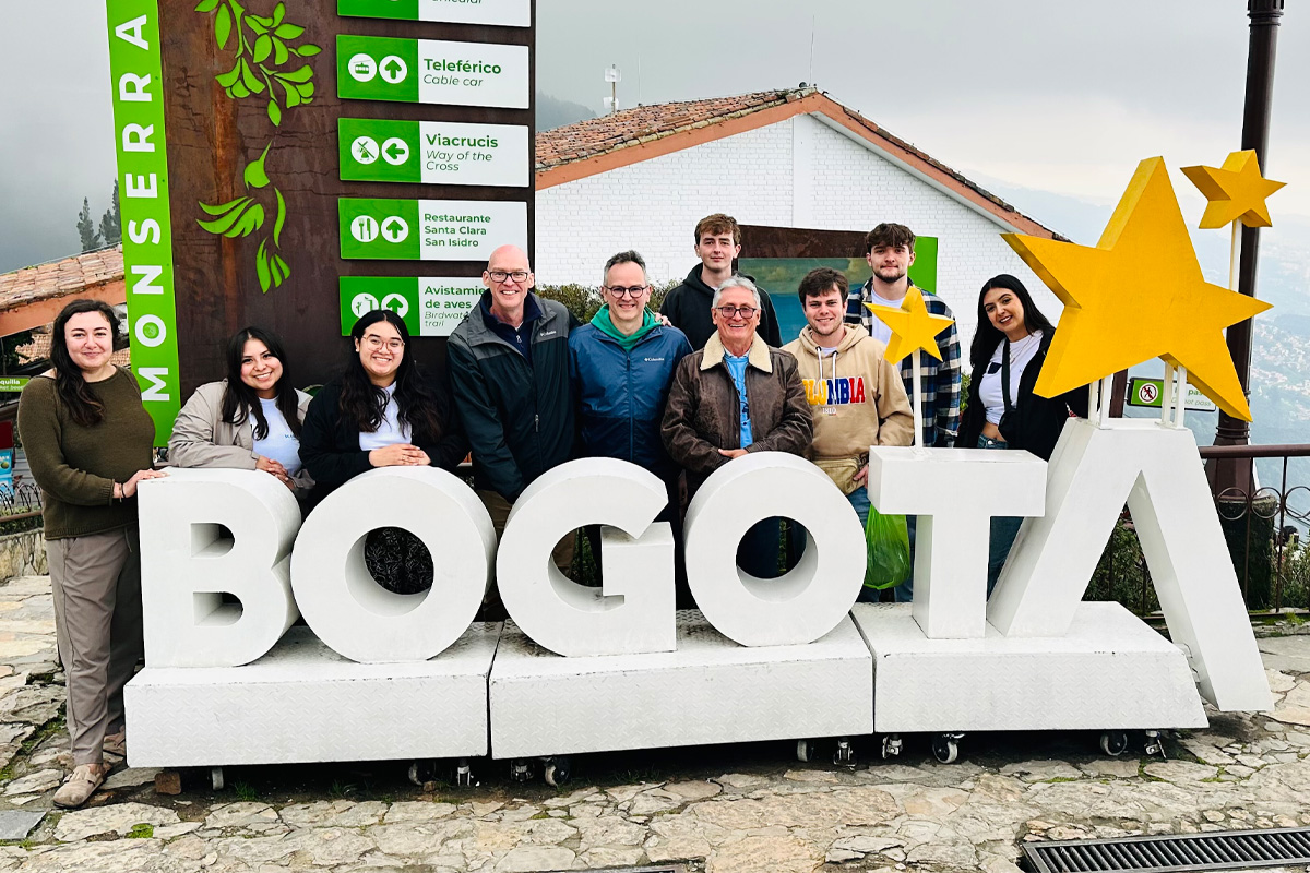 A group of supply chain students in Bogota, Colombia.