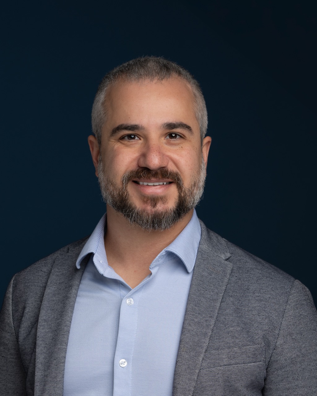 Dr. Gustavo  Andrade