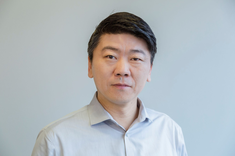Dr. Hu  Yang