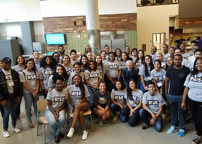 2018 RISE Program Cohort with President Lovell