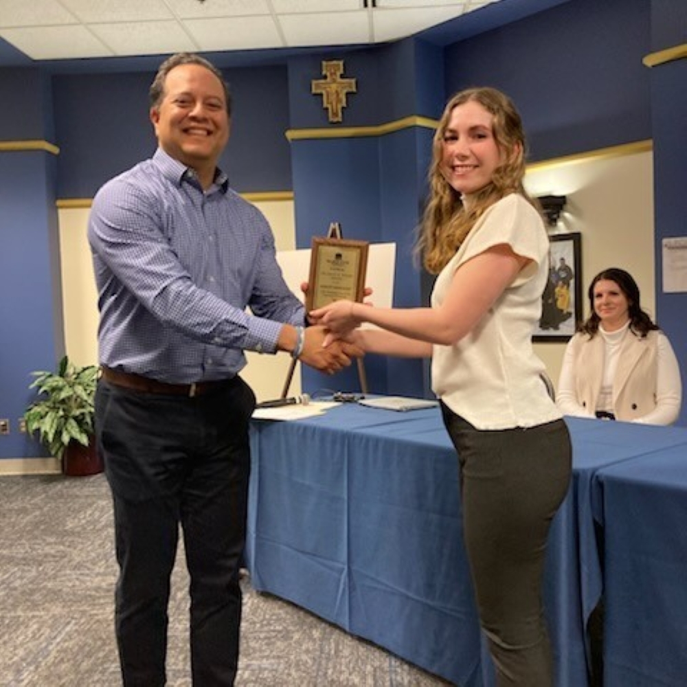 Oustanding Senior 2026 Award Ashley Dirkmaat