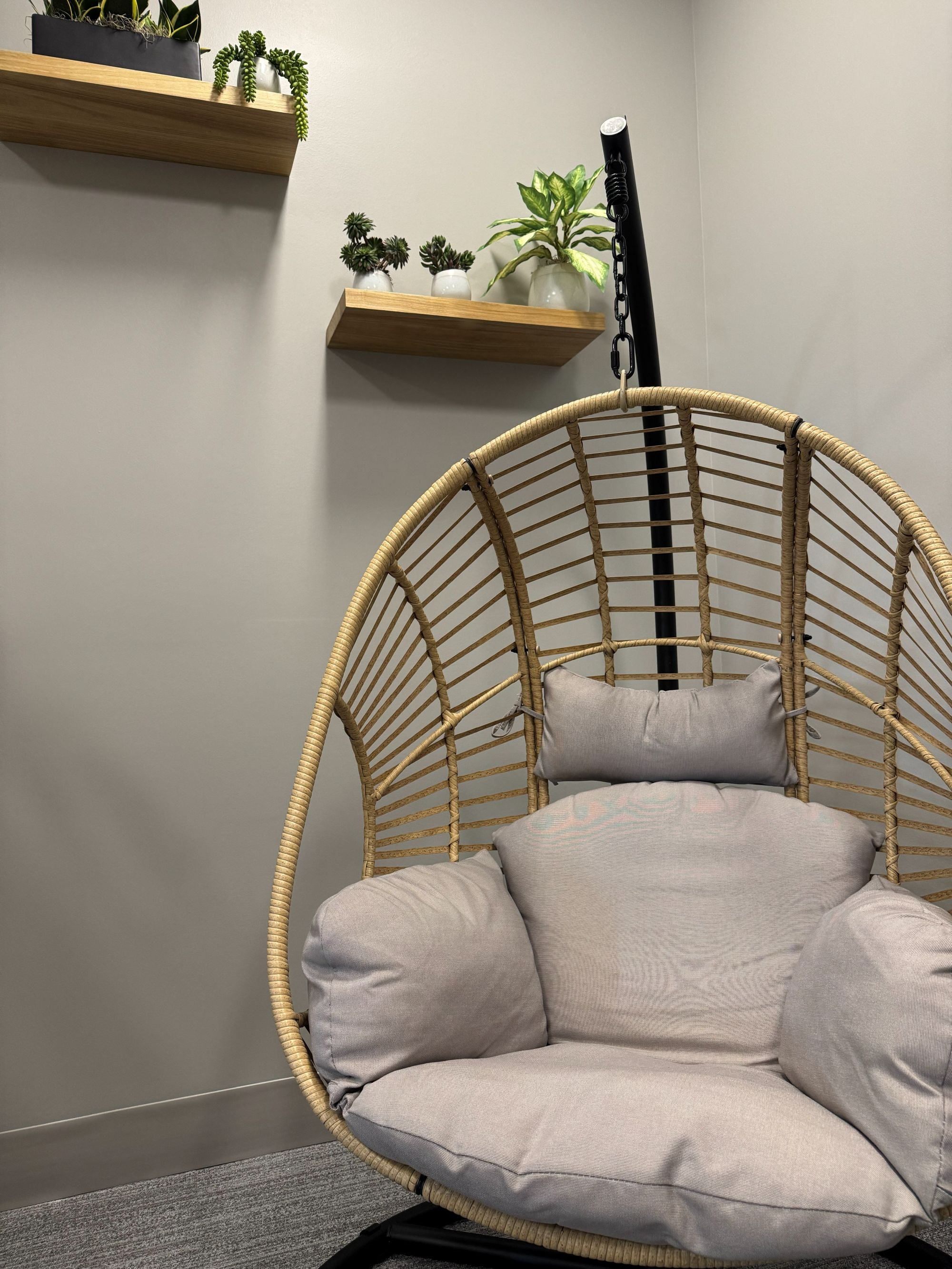 egg chair