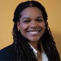 professional headshot of Jasmine Scott